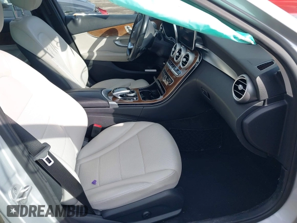 2015 Mercedes-Benz C 300 Luxury with VIN 55SWF4KBXFU005018, listed as a IAAI auction lot 41811118 with 86,443 mi miles and . Bid and sale history available at DreamBid. Image 5.