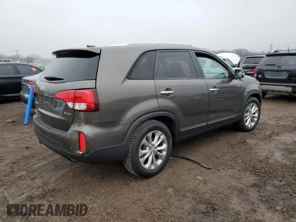 2015 Kia Sorento EX with VIN 5XYKU4A79FG594509, listed as a Copart auction lot 86546254 with 127,005 mi miles and Clean Title. Bid and sale history available at carsss.com. Image 3.