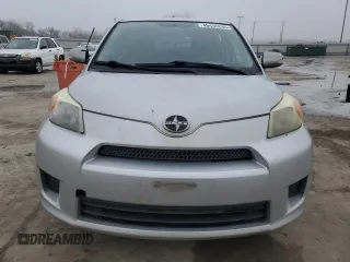 2008 Scion xD z VIN JTKKU10478J032819, wystawiony jako Copart lot #46455295 z przebiegiem 200 925 mil mil oraz Tytuł czysty. Historia ofert i sprzedaży dostępna na DreamBid. Obrazek 5.