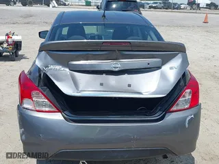 2019 Nissan Versa Sedan SV with VIN 3N1CN7AP3KL827549, listed as a IAAI auction lot 39598066 with 120,817 mi miles. Bid and sale history available at carsss.com. Image 6.