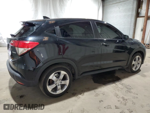 2021 Honda HR-V LX with VIN 3CZRU6H35MM712496, listed as a Copart auction lot 44526155 with 31,445 mi miles and Clean Title. Bid and sale history available at carsss.com. Image 3.