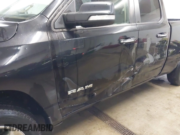 2020 Ram 1500 Big Horn with VIN 1C6SRFBT5LN136759, listed as a IAAI auction lot 41556316 with 106,029 mi miles. Bid and sale history available at carsss.com. Image 6.