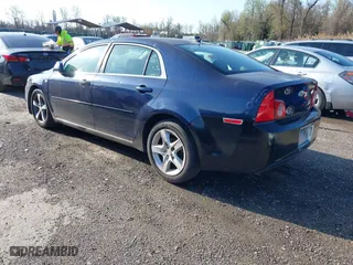 2008 Chevrolet Malibu LT w/2LT with VIN 1G1ZJ57B484301473, listed as a IAAI auction lot 41931923 with 197,796 mi miles. Bid and sale history available at carsss.com. Image 3.
