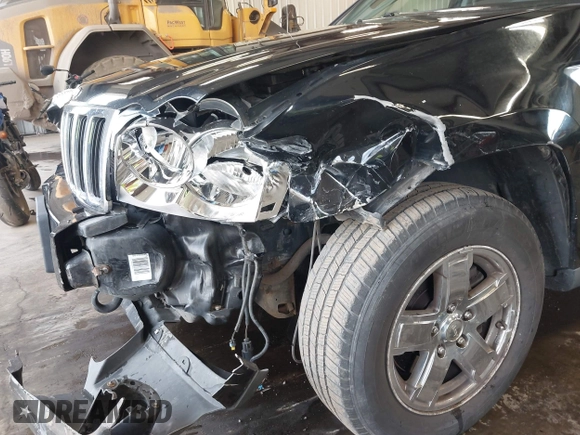 2007 Jeep Grand Cherokee Limited с VIN 1J8HR58237C592748, выставлен на аукционе IAAI как лот 42550656 с пробегом 169 157 миль миль и . История ставок и продаж доступна на DreamBid. Изображение 17.