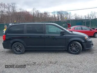 2018 Dodge Grand Caravan SXT with VIN 2C4RDGCG5JR156118, listed as a IAAI auction lot 41784516 with 113,474 mi miles and . Bid and sale history available at DreamBid. Image 14.