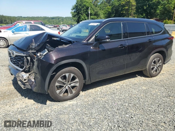 2021 Toyota Highlander XLE with VIN 5TDGZRAH4MS080595, listed as a Copart auction lot 61874615 with 56,315 mi miles and Salvage title. Bid and sale history available at DreamBid. Image 1.
