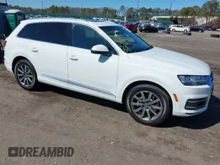2018 Audi Q7 Premium Plus with VIN WA1LHAF71JD003915, listed as a IAAI auction lot 41837673 with 83,133 mi miles. Bid and sale history available at carsss.com. Image 1.