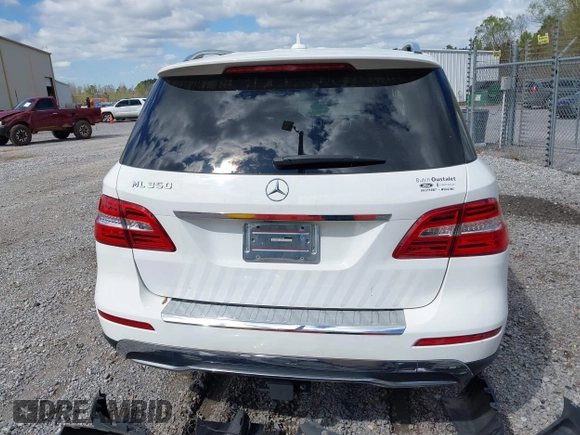 2015 Mercedes-Benz M 350 with VIN 4JGDA5JB5FA500990, listed as a IAAI auction lot 41738851 with 107,749 mi miles and . Bid and sale history available at DreamBid. Image 17.