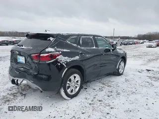 2021 Chevrolet Blazer LT с VIN 3GNKBHRS2MS571758, выставлен на аукционе IAAI как лот 40985755 с пробегом 82 579 миль миль и . История ставок и продаж доступна на DreamBid. Изображение 4.