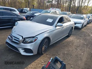 2019 Mercedes-Benz E 300 with VIN WDDZF4KB0KA588433, listed as a IAAI auction lot 42078946 with 68,552 mi miles and . Bid and sale history available at DreamBid. Image 2.