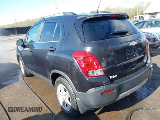 2015 Chevrolet Trax LT with VIN KL7CJLSB5FB060070, listed as a IAAI auction lot 41973231 with 44,802 mi miles. Bid and sale history available at carsss.com. Image 3.
