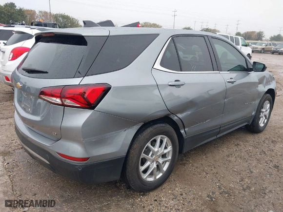 2024 Chevrolet Equinox LT with VIN 3GNAXKEG2RS195274, listed as a IAAI auction lot 41019948 with 19,531 mi miles. Bid and sale history available at carsss.com. Image 4.