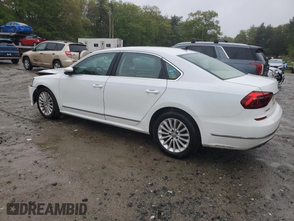 2017 Volkswagen Passat SE z VIN 1VWBT7A34HC039974, wystawiony jako Copart lot #56467785 z przebiegiem 104 996 mil mil oraz Szkoda całkowita • Salvage title. Historia ofert i sprzedaży dostępna na DreamBid. Obrazek 2.
