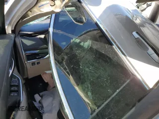 2020 Cadillac XT4 FWD Premium Luxury with VIN 1GYFZCR48LF128683, listed as a Copart auction lot 49591405 with 0 mi miles and Salvage Title. Bid and sale history available at carsss.com. Image 8.