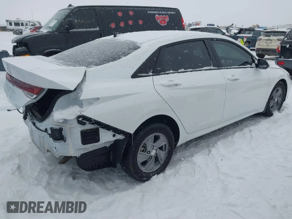 2024 Hyundai Elantra SE with VIN KMHLL4DG1RU764086, listed as a IAAI auction lot 41525779 with 4,261 mi miles and . Bid and sale history available at DreamBid. Image 4.