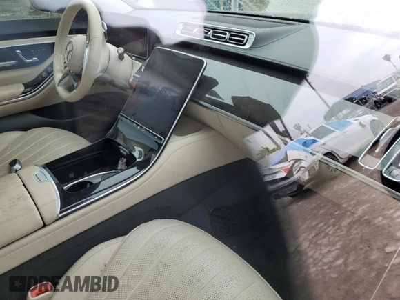 2022 Mercedes-Benz S 500 z VIN W1K6G6DB5NA110800, wystawiony jako Copart lot #48789035 z przebiegiem Nie podano mil oraz Szkoda całkowita • Salvage title. Historia ofert i sprzedaży dostępna na DreamBid. Obrazek 8.