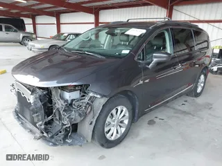 2019 Chrysler Pacifica Touring L with VIN 2C4RC1BG7KR657272, listed as a IAAI auction lot 41636745 with 93,890 mi miles. Bid and sale history available at carsss.com. Image 20.