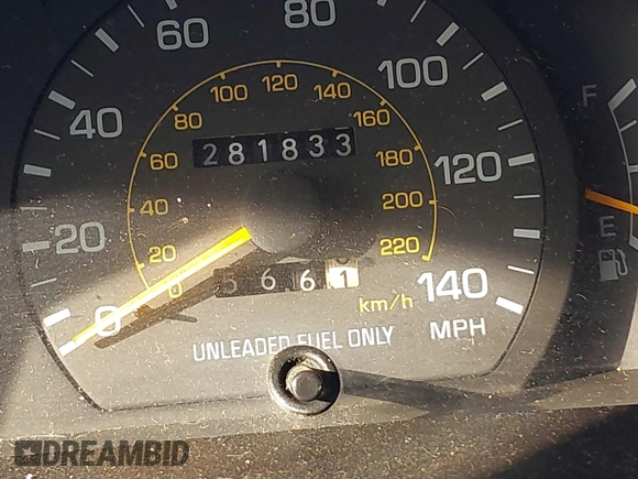 1994 Toyota Camry XLE with VIN JT2GK13E9R0025099, listed as a IAAI auction lot 41735273 with 281,833 mi miles. Bid and sale history available at carsss.com. Image 7.