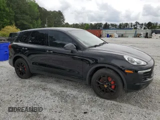 2016 Porsche Cayenne z VIN WP1AA2A22GLA03583, wystawiony jako Copart lot #55271615 z przebiegiem 103 969 mil mil oraz Czysty tytuł • Clean title. Historia ofert i sprzedaży dostępna na DreamBid. Obrazek 4.