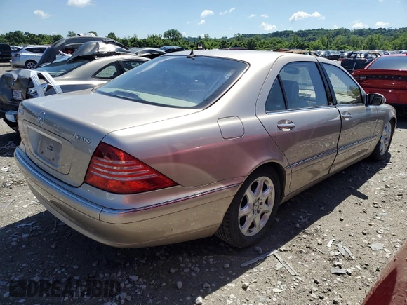 2005 Mercedes-Benz S 500 with VIN WDBNG84J75A445404, listed as a Copart auction lot 58842965 with 57,153 mi miles and Salvage title. Bid and sale history available at DreamBid. Image 3.