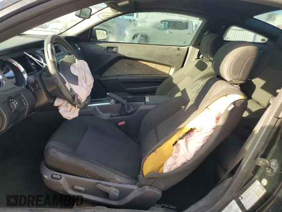 2014 Ford Mustang V6 with VIN 1ZVBP8AM2E5230831, listed as a Copart auction lot 45585315 with 156,753 mi miles and Salvage Title. Bid and sale history available at carsss.com. Image 7.