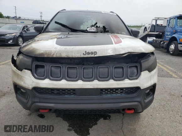 2022 Jeep Compass Trailhawk with VIN 3C4NJDDB9NT159096, listed as a Copart auction lot 58563145 with Not provided miles and Salvage title. Bid and sale history available at DreamBid. Image 5.