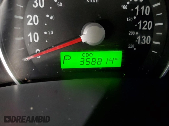 2010 Kia Sedona EX with VIN KNDMH4C34A6335333, listed as a Copart auction lot 45942243 with 358,814 mi miles and Non Repairable. Bid and sale history available at DreamBid. Image 8.