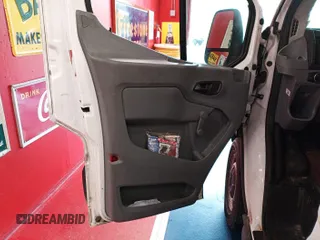 2016 Ford Transit Cargo z VIN 1FTYE1YM4GKA89538, wystawiony jako IAAI lot #42679120 z przebiegiem 223 958 mil mil oraz . Historia ofert i sprzedaży dostępna na DreamBid. Obrazek 15.