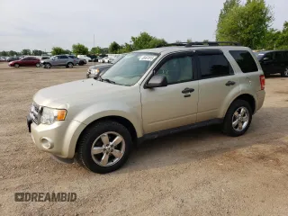 2012 Ford Escape XLT z VIN 1FMCU9D72CKB46420, wystawiony jako Copart lot #60467815 z przebiegiem 139 456 mil mil oraz Czysty tytuł • Clean title. Historia ofert i sprzedaży dostępna na DreamBid. Obrazek 1.