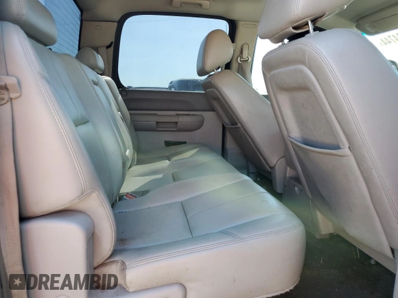 2011 GMC Sierra 2500HD SLE z VIN 1GT120C89BF255875, wystawiony jako Copart lot #71534744 z przebiegiem 179 636 mil mil oraz Szkoda całkowita • Salvage title. Historia ofert i sprzedaży dostępna na DreamBid. Obrazek 10.