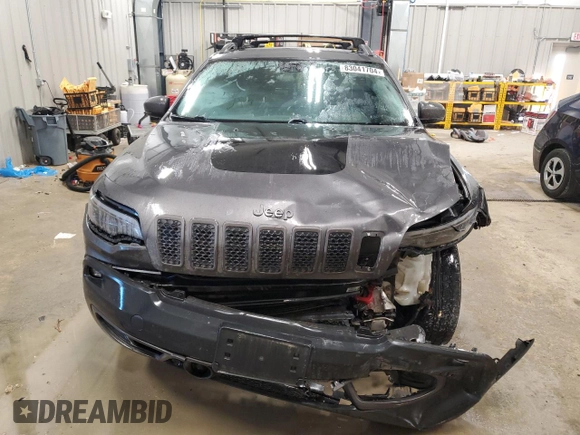 2019 Jeep Cherokee Trailhawk Elite с VIN 1C4PJMBN6KD162156, выставлен на аукционе Copart как лот 83041704 с пробегом 100 616 миль миль и Списание • Salvage title. История ставок и продаж доступна на DreamBid. Изображение 5.
