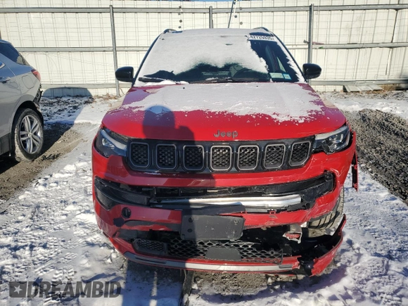 2024 Jeep Compass Limited with VIN 3C4NJDCN0RT592307, listed as a Copart auction lot 42725935 with 12,604 mi miles and Salvage Title. Bid and sale history available at carsss.com. Image 5.
