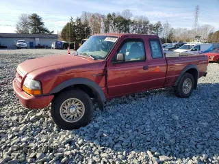 1998 Ford Ranger XL with VIN 1FTZR15U9WPB30003, listed as a Copart auction lot 45368615 with 186,946 mi miles and Salvage Title. Bid and sale history available at carsss.com. Image 1.