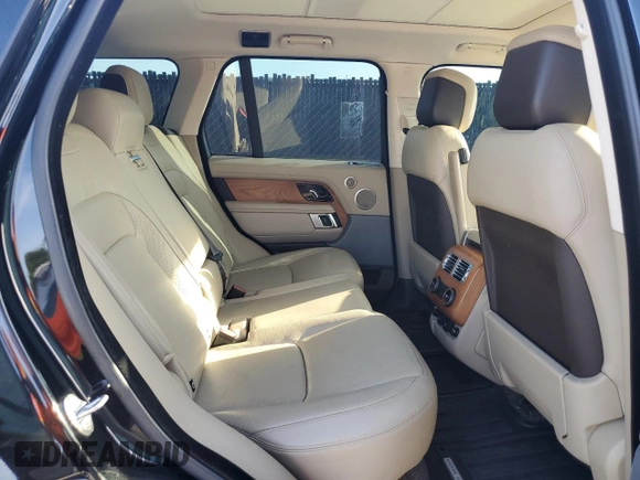 2018 Land Rover Range Rover z VIN SALGS2RE1JA393708, wystawiony jako Copart lot #60575295 z przebiegiem 56 903 mil mil oraz Czysty tytuł • Clean title. Historia ofert i sprzedaży dostępna na DreamBid. Obrazek 11.