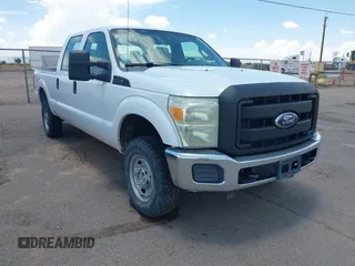 2011 Ford F-250 XL z VIN 1FT7W2B6XBEC15207, wystawiony jako IAAI lot #42484763 z przebiegiem 84 620 mil mil oraz . Historia ofert i sprzedaży dostępna na DreamBid. Obrazek 1.