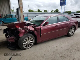 2017 Chrysler 300 Limited с VIN 2C3CCARG2HH541881, выставлен на аукционе Copart как лот 56628164 с пробегом 167 715 миль миль и На запчасти • Non repairable. История ставок и продаж доступна на DreamBid. Изображение 1.