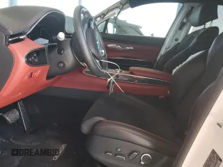 2022 Genesis GV70 Sport z VIN KMUMCDTC7NU038800, wystawiony jako Copart lot #71394474 z przebiegiem 40 933 mil mil oraz Szkoda całkowita • Salvage title. Historia ofert i sprzedaży dostępna na DreamBid. Obrazek 7.