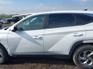 2022 Hyundai Tucson SE z VIN 5NMJACAE3NH012650, wystawiony jako IAAI lot #42137835 z przebiegiem 107 599 mil mil oraz . Historia ofert i sprzedaży dostępna na DreamBid. Obrazek 15.