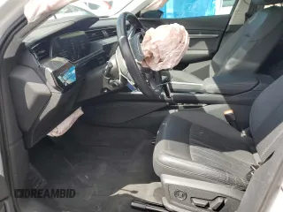 2021 Audi e-tron Premium Plus with VIN WA1LAAGE1MB004760, listed as a Copart auction lot 52986445 with 33,391 mi miles and Salvage Title. Bid and sale history available at carsss.com. Image 7.