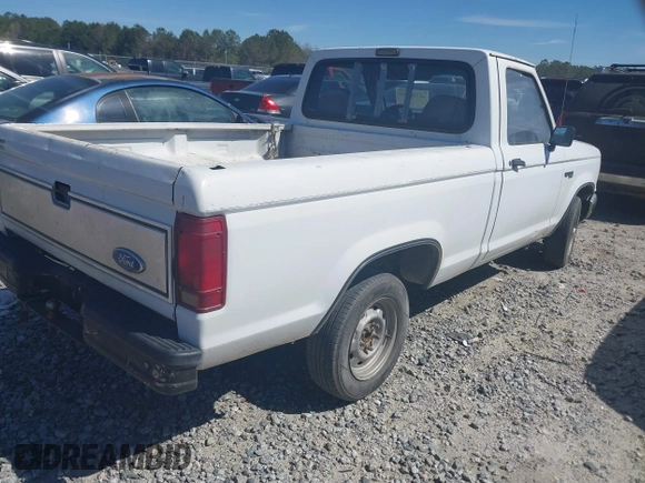 1992 Ford Ranger with VIN 1FTCR10A3NUD60462, listed as a IAAI auction lot 41726364 with 1 mi miles. Bid and sale history available at carsss.com. Image 4.