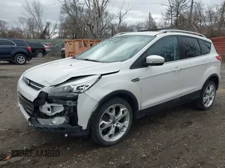 2013 Ford Escape Titanium with VIN 1FMCU0J96DUD85315, listed as a IAAI auction lot 41934204 with 152,132 mi miles and . Bid and sale history available at carsss.com. Image 17.