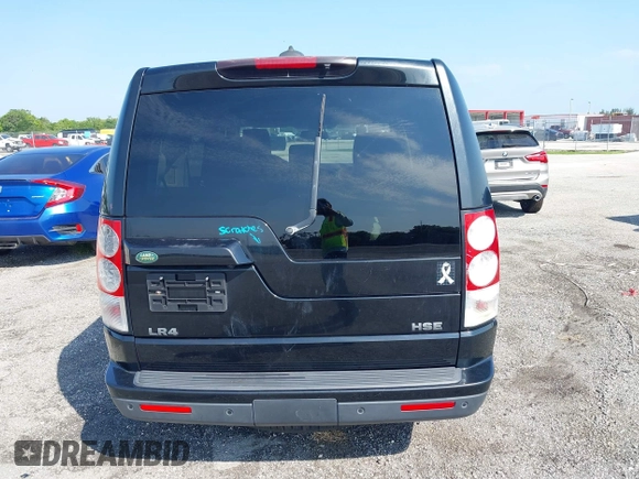 2010 Land Rover LR4 Lux z VIN SALAK2D44AA532072, wystawiony jako IAAI lot #37238544 z przebiegiem 118 089 mil mil oraz . Historia ofert i sprzedaży dostępna na DreamBid. Obrazek 15.