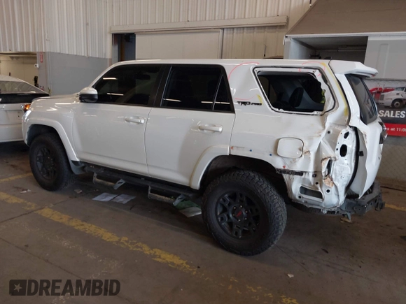 2018 Toyota 4Runner SR5 with VIN JTEBU5JRXJ5603321, listed as a IAAI auction lot 41671207 with 56,540 mi miles. Bid and sale history available at carsss.com. Image 3.