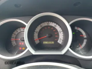 2015 Toyota Tacoma with VIN 3TMLU4EN6FM182144, listed as a Copart auction lot 64000365 with 185,361 mi miles and Clean title. Bid and sale history available at DreamBid. Image 9.