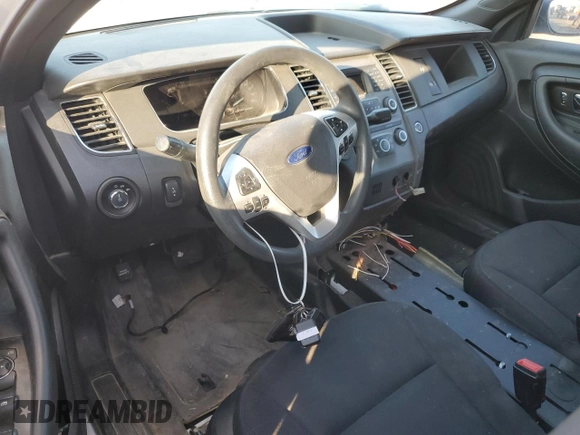 2017 Ford Police Interceptor with VIN 1FAHP2L8XHG133627, listed as a Copart auction lot 43875235 with Not provided miles and Clean title. Bid and sale history available at DreamBid. Image 8.