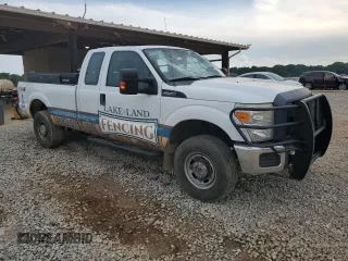 2013 Ford F-250 XL with VIN 1FT7X2B62DEA74472, listed as a Copart auction lot 57628995 with 224,256 mi miles and Salvage title. Bid and sale history available at DreamBid. Image 4.