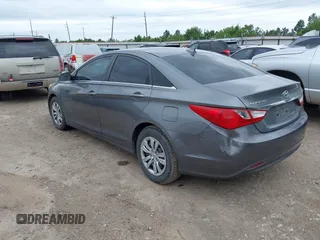 2013 Hyundai Sonata GLS with VIN 5NPEB4AC0DH546497, listed as a IAAI auction lot 42199649 with 154,561 mi miles and . Bid and sale history available at carsss.com. Image 3.