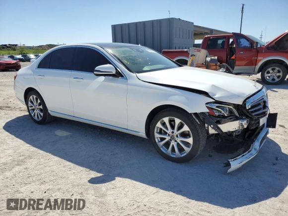 2018 Mercedes-Benz E-Class E 300 with VIN WDDZF4KB6JA302454, listed as a Copart auction lot 49543055 with 89,757 mi miles and Salvage Title. Bid and sale history available at carsss.com. Image 4.