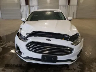 2019 Ford Fusion SE with VIN 3FA6P0HD1KR199646, listed as a Copart auction lot 51060015 with 63,305 mi miles and Salvage Title. Bid and sale history available at carsss.com. Image 5.