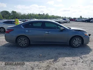 2018 Nissan Altima SV with VIN 1N4AL3AP9JC166998, listed as a IAAI auction lot 41963817 with 174,368 mi miles and . Bid and sale history available at carsss.com. Image 13.
